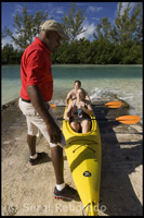 Explorant el Parc Nacional d'Lucaya en Kayak - Grand Bahama. Bahames