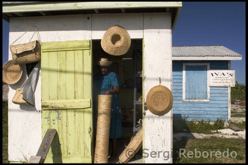 En sortir d'un Gat illa Bahames viatge, si aquesta és la primera vegada o si ja és un visitant regular, tindrà Cat illa Bahames mapes. Especialment si aquesta és la seva primera vegada a l'illa Cat Bahames, les illes Bahames mapes gat pot ser molt útil per moure's sense l'estrès i la pèrdua de temps en trobar la ubicació. Nosaltres i els nostres llocs associats pot ajudar a trobar detallat i precís de gat illa Bahames munt de mapes i altra informació sobre l'illa Cat Bahames viatges, hotels, lloguer de cotxes, atraccions, restaurants, vida nocturna, camps d'esports, juntament amb ofertes especials, descomptes i millors ofertes per al seu gat Bahames illa de vacances.