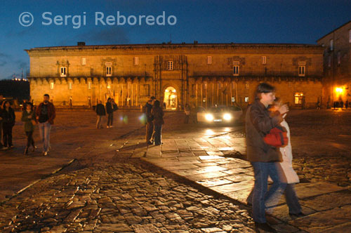 Conduït pels Reis Catòlics. Praza do Obradoiro. Santiago de Compostel la.