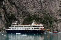 Juneau, Alaska, USA. Safari Endeavour cruise at Fords Terror, Endicott Arm, Tongass National Forest, Alaska, USA. The 49th State, the largest in the U.S., is perfect for cruisers, with numerous opportunities to appreciate its vast natural beauty. 