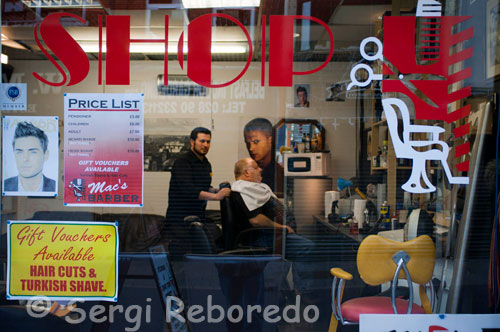 Hairdressing specialized in Turkish shave and hair cuts in the center of Belfast. Bill Harris is another Hairdressing, and is a leading Belfast hair salon with a highly skilled team, delivering excellent customer service and fashion forward hair styling. Bill Harris Hairdressing can be found on 52 Hill Street in the heart of Belfast’s stylish Cathedral Quarter just across the street from Nicks Warehouse and The Duke of York. Headed by Bill Harris, a professional stylist in Belfast hairdressing with 40 years experience in the hairdressing industry, the salon is a haven for those looking for bespoke tailor made quality hairstyles to suit the individual.  Bill still has the same passion and enthusiasm for hairdressing as ever which has kept him at the top of the game through his career. From the first unisex salon opened in Northern Ireland, Mac's, in 1972, Bill has been a part of the industry.  He has since gone on to achieve work from Wella, TIGI, Toni and Guy and Expert Hair, providing educational seminars and fashion shows for these top companies.