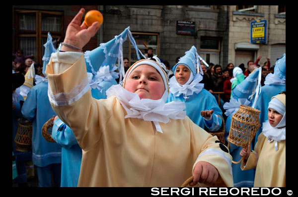 Belgium, carnaval of Binche. UNESCO World Heritage Parade Festival. Belgium, Walloon Municipality, province of Hainaut, village of Binche. The carnival of Binche is an event that takes place each year in the Belgian town of Binche during the Sunday, Monday, and Tuesday preceding Ash Wednesday. The carnival is the best known of several that take place in Belgium at the same time and has been proclaimed as a Masterpiece of the Oral and Intangible Heritage of Humanity listed by UNESCO. Its history dates back to approximately the 14th century. Events related to the carnival begin up to seven weeks prior to the primary celebrations. Street performances and public displays traditionally occur on the Sundays approaching Ash Wednesday, consisting of prescribed musical acts, dancing, and marching. Large numbers of Binche's inhabitants spend the Sunday directly prior to Ash Wednesday in costume. The centrepiece of the carnival's proceedings are clown-like performers known as Gilles. Appearing, for the most part, on Shrove Tuesday, the Gilles are characterised by their vibrant dress, wax masks and wooden footwear. They number up to 1,000 at any given time, range in age from 3 to 60 years old, and are customarily male. The honour of being a Gille at the carnival is something that is aspired to by local men