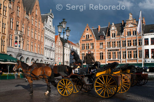 The central location of the Market square indicates that this was the medieval heart of the city. At least, the commercial medieval heart, because the center of the city administration was found on the nearby 'Burg' square. A horse drawn carriage tour of Brugge can be equated to a cruise down the canals of Venice on a gondola: touristy but entertaining and fulfilling. Carriages can be hired in the MARKT square or across from the Bagijnhof. For a one hour narrated tour, expect a fare of about 40 euros. Drivers are multi-lingual and will point out main sites along the route.