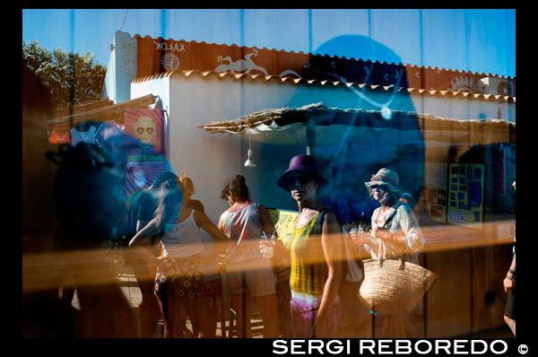 Hippy Market, Pilar de la Mola, Formentera, Islas Baleares, España, Europa España; Formentera; isla; balear; Baleares; atrraction; destino; Europa; Europea; vacaciones; viajar; islas; mediterráneo; fotos; colocar; español; sol; turismo; turístico; vacaciones; vista; Baleares; hermosa; belleza; el paraíso; divertido; feliz; costera; paradisíaca; popular