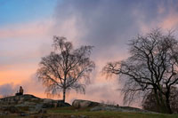 The sunsets from the south of Helsinki, in Kaivopuisto leave no one indifferent. Kaivopuisto offers several acres of parks, both plain and on the cliffs. The park also includes remains of stone fortifications built in the 18th century. Every summer, thousands of Helsinkians reached Kaivopuisto sunbathing, having picnics, or to keep the sport. The highest hill in the park is an outstanding environment for all facilities during the winter.