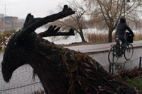 A reindeer made ??from old branches adorns the outside of one of the restaurants located in the Bay of Töölönlahti. When asked about the major routes to run your city, this is the first mention more Helsinkians. Töölönlahti Tölöviken is a bay which is right in the city center and is easily accessible on foot or by tram from the center of most places. The area is safe, scenic, serene and run through. A path leads under the trees carefully tended over the primordial waters and breaking, and it is common to see runners taking around here at all hours of the day. Feel free to ask your longer term, as the runners made ??it right. Add to distance as much as you want, following the trails along the coast of Helsinki!