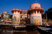 Dasaswamedh Ghat is one of the most important Ghats of Varanasi. Dasaswamedh literally means the Ghat (river front) of ten sacrificed horses. According to legends ten horses were sacrificed by Lord Brahma to allow Lord Shiva to return from a period of banishment. In spite of the fact that Dasaswamedh is one of the oldest Ghats of Varanasi; dating back to many thousand years; the Ghat has remained unspoilt and clean. Dasaswamedh provides a beautiful and colorful riverfront view. A large number of Sadhus can be seen performing religious rites on this Ghat. Devotees must not miss the opportunity of visiting the Dasaswamedh Ghat in the evening when after Aarti; thousands of earthen lamps are immersed in the waters of the holy Ganges and the floating lamps give a divine look to the river at dusk.