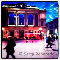 At the back the building of the great theater made today in Montpellier National Opera at the Place de la Comédie.