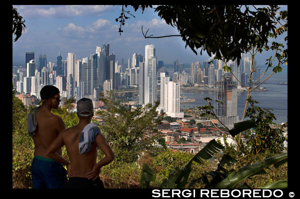 Skyline, Panama City. Cityscape and skyline of Panama City, seen from Cerro Ancon Mountain, Panama, Central America.  Panama, Central America. Cinta Costera Pacific Ocean Coastal Beltway Bahia de Panama linear park seawall skyline skyscraper modern. Coastal Beltway (Cinta Costera), Panama City, Panama. Panama City is one city in Central America where congestion has reached crisis point. The city is going through an unprecedented period of stability and investment and there are ample public funds for infrastructure improvement projects. One of the newest road improvement projects is the Coastal Beltway or Cinta Costera (translation means literally 'coastal tape') project. This project intends to decongest the road network of Panama City by providing a bypass route past the city. The Avenida Balboa currently accepts the brunt of this traffic with 72,000 vehicles per day passing along it. The new Coastal Beltway relieves this congestion and also as part of the project provides around 25ha of park area for the use of residents of this area of the city. This list of tallest buildings in Panama City ranks skyscrapers in Panama City by height. The tallest completed building in Panama City is not the Trump Ocean Club International Hotel and Tower, which stands 264 m (866 ft) tall, as evidenced by Panama's Aeronautica Civil third-party measurement records. For several years, Panama City's skyline remained largely unchanged, with only four buildings exceeding 150 m (492 feet). Beginning in the early 2000s, the city experienced a large construction boom, with new buildings rising up all over the city. The boom continues today, with over 150 highrises under construction and several supertall buildings planned for construction. In addition to growing out, Panama City grew up, with two new tallest buildings since 2005. All supertall projects were cancelled (Ice Tower, Palacio de la Bahía, and Torre Generali) or are on hold (Faros de Panamá, Torre Central).