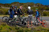 Downhill mountain biking in the mountains and mountain Mafate Maido. The Meeting is certainly a wonderful destination bike, but apart from the initial mass madness decline Megavalanche is relatively unknown outside of France. Even French cycling is minimal compared to the legions of hikers hut to hut his way through the island. So why should you have a bike? Despite its small size, being only 63 km long and 45 km wide, Meeting contains a lot of riding. Road or mountain, it could easily take two weeks here, either as a bike ride, or in combination with a rented car.