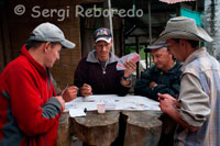 Playing cards in the Cocora Valley. Salento and Valle de Cocora. Salento. Amid the stunning mountain landscape of Quindio, is called "Father of Quindío Municipality" Salento. Within 40 minutes of Armenia taking the road to Highway Café Pereira, and then a detour to the right at kilometer 16, you will have the opportunity to enjoy the superb landscape that frames the mountains of the department. The village appears in the midst of stunning mountain after climbing a rural area, with its colorful houses with large balconies adorned with flowers, this place falls immediately to its visitors. One of the main attractions in Salento is called Calle Real, which has a number of typical buildings that extend to the steps leading to the gazebo, which offers a wonderful panorama of what the coffee landscape and breathtaking beauty Quindiano enclosing the Cocora Valley. Meanwhile Cocora Valley is an area of amortization of the National Park of Los Nevados, located 11 kilometers from the municipal capital of Salento. This valley is divided by the river Quindío and that is where the slopes begin to rise leading to Nevados National Park, and is also the birthplace of the national tree, the wax palm of Quindio. Salento and Valle de Cocora are a natural paradise that no one can miss, this area can enjoy hiking, horseback riding or traveling in traditional Willys. In Agriturismo and Landscape help you choose the best destinations for your vacation, contact us now.