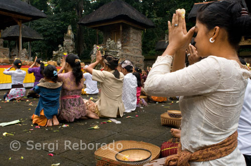 One of the main characteristics of the Galungan period is the inner struggle between dharma and adharma, which is symbolized by the Kala-tiganing Galungan or Sang Kala Tiga who descends three times to earth to tempt mankind to adharma. The first time that this happens is three days before Galungan, at Penyekeban, in the shape of Sang Bhuta Galungan; the second time takes place the following day, at Penyajaan Galungan, in the shape of Sang Bhuta Dungulan and the third and last time happens the day before Galungan, Penampahan Galungan, as Sang Bhuta Amangkurat. 