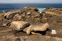 There is another stone about these is called 'Pedra do Rudder', for its resemblance to the helm of a boat and is also related to the legend of the Virgin.