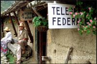 Telègrafs Federal. Parc temàtic "Els Ràfecs". Veneçuela. Un dels Llocs De Visita obligada a Mèrida, És El Mercat Municipal. En els seus tres pisos, s'aconsegueixen Una Varietat de Productes d'artesania de la zona i d'altres zones del País, records Com així, roba, dolços i altres menjars.