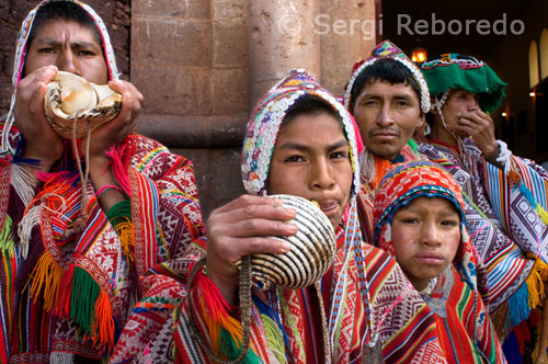 The best but most time-consuming way to see the ruins is to climb the hillside, following an extraordinary path that is itself a slice of local life. Trudging along steep mountain paths is still the way most Quechua descendants from remote villages get around these parts; many people you see at the Pisac market will have walked a couple of hours or more through the mountains to get there. To get to the ruins on foot (about 5km/3 miles, or 90 min.), you'll need to be pretty fit and/or willing to take it very slowly. Begin the ascent at the back of Pisac's main square, to the left of the church. The path bends to the right through agricultural terraces. There appear to be several competing paths; all of them lead up the mountain to the ruins. When you come to a section that rises straight up, choose the extremely steep stairs to the right. (The path to the left is overgrown and poorly defined.) If an arduous trek is more than you've bargained for, you can hire a taxi in Pisac (easier done on market days) to take you around the back way. (The paved road is some 9.5km/6 miles long.) If you arrive by car or colectivo rather than by your own power, the ruins will be laid out the opposite of the way they are described below.