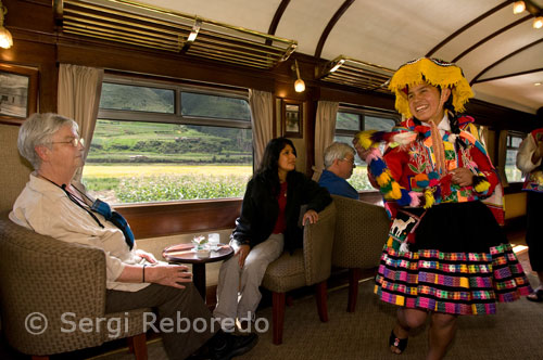 On the journey, the train makes a gentle climb to higher, and cooler, altitudes. The first half of the journey is dominated by the magnificent Andean mountains which towers over the deep valleys of the meandering Huatanay River. It then reaches the gentler, rolling Andean Plains, where vicuña and alpaca can be seen. If travelling aboard the Andean Explorer, the glass-walled observation car provides the perfect opportunity to view the beautiful scenery.