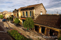 Vistas del casco antiguo de la ciudad de Hoi An desde la calle Bach Dang.