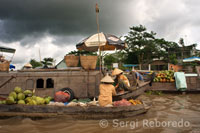 Mercado flotante de Phong Dien. Delta del Mekong.